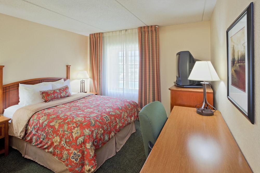 Staybridge Suites Wilmington-Newark By Ihg Экстерьер фото