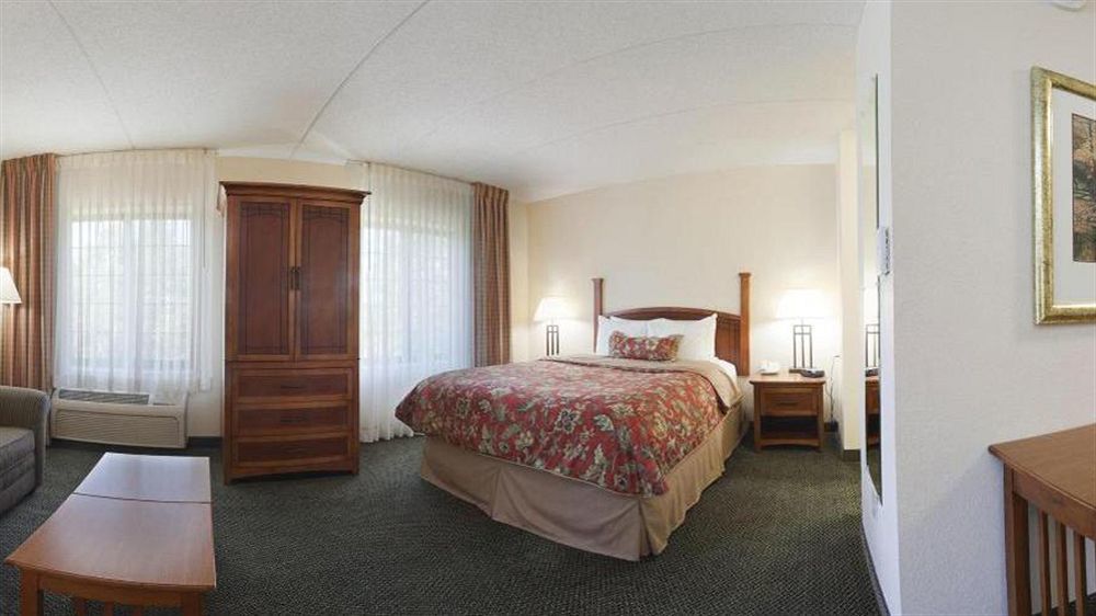 Staybridge Suites Wilmington-Newark By Ihg Экстерьер фото