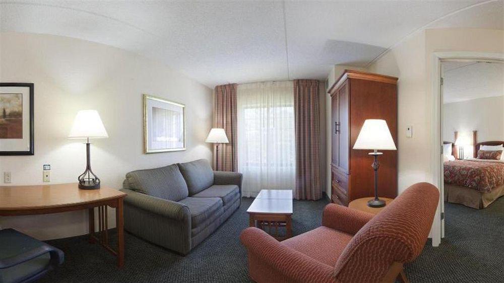 Staybridge Suites Wilmington-Newark By Ihg Экстерьер фото