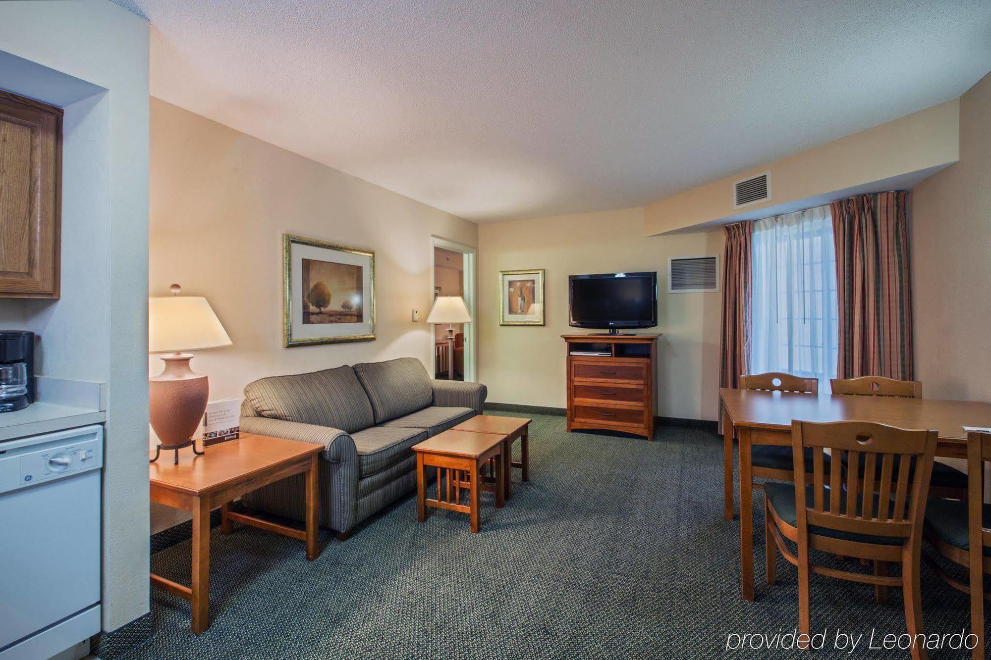 Staybridge Suites Wilmington-Newark By Ihg Экстерьер фото